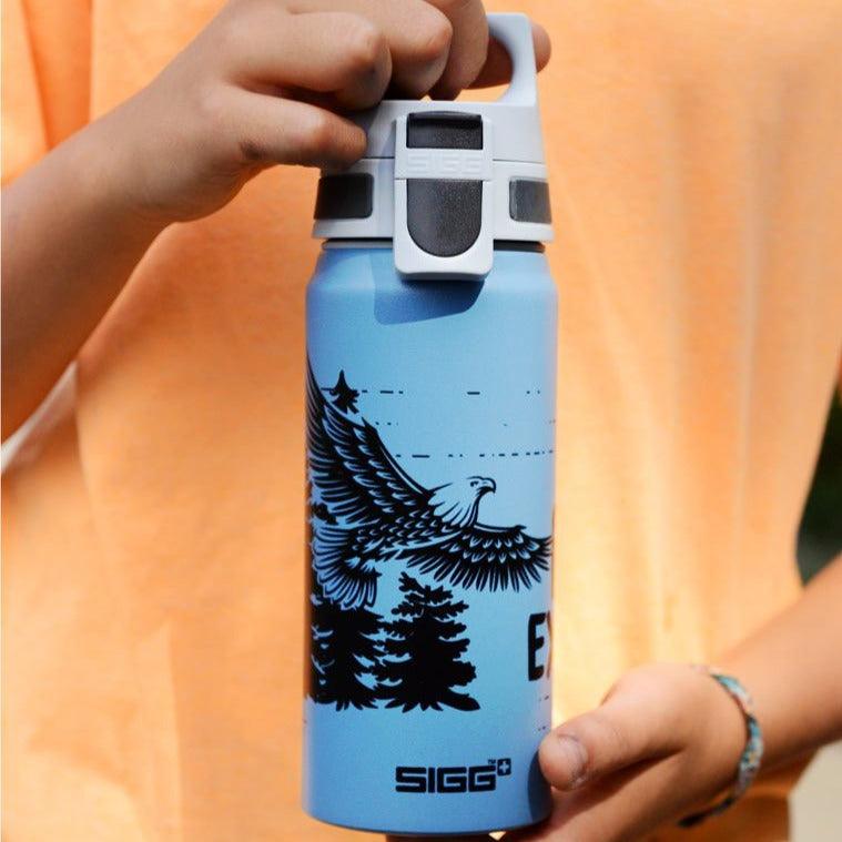 SIGG: aluminiowa butelka Kids Water Bottle One Brave 0,6 l - Noski Noski