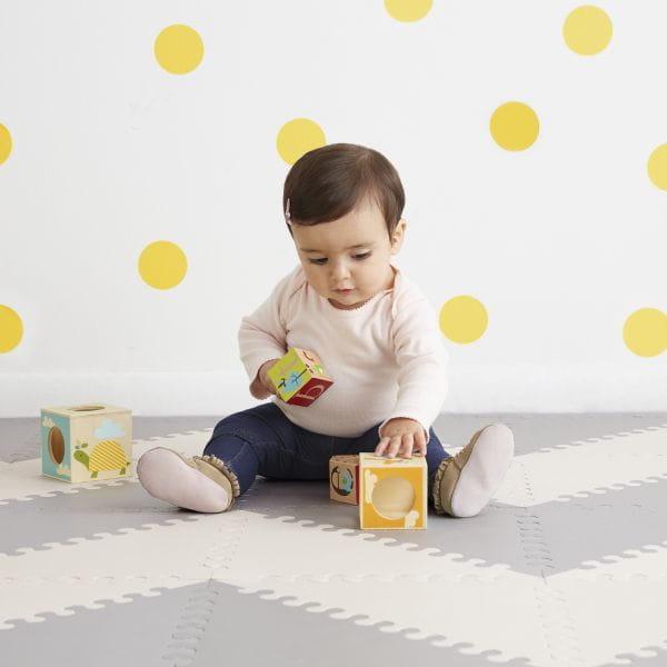 Skip Hop: piankowa mata Playspot Grey-Cream GEO - Noski Noski