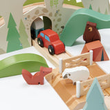 Tender Leaf Toys: drewniana kolejka Mountain View Train Set - Noski Noski