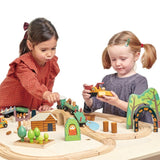 Tender Leaf Toys: drewniana kolejka Wild Pines Train Set - Noski Noski