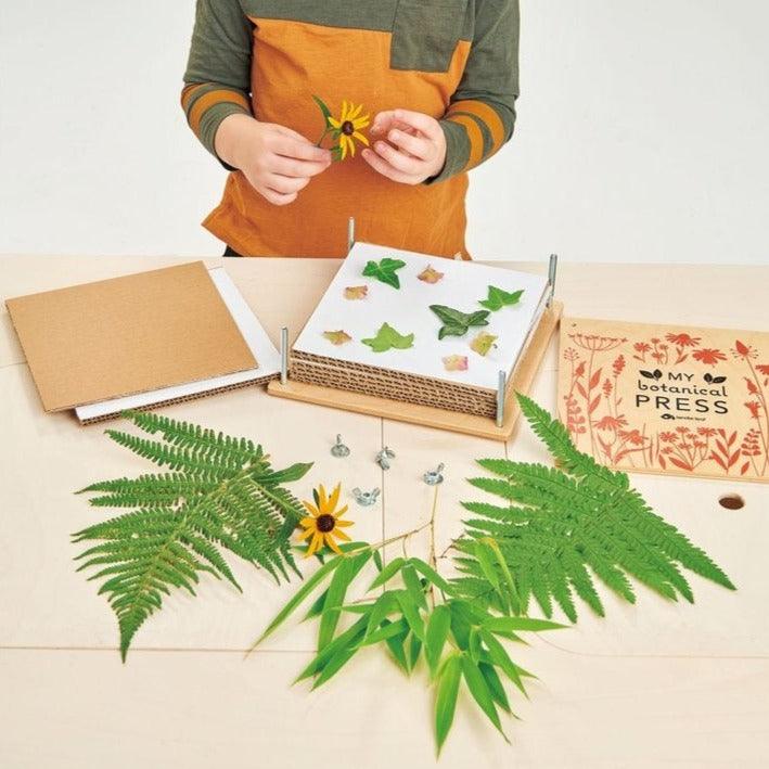 Tender Leaf Toys: drewniana prasa botaniczna My Botanical Press - Noski Noski