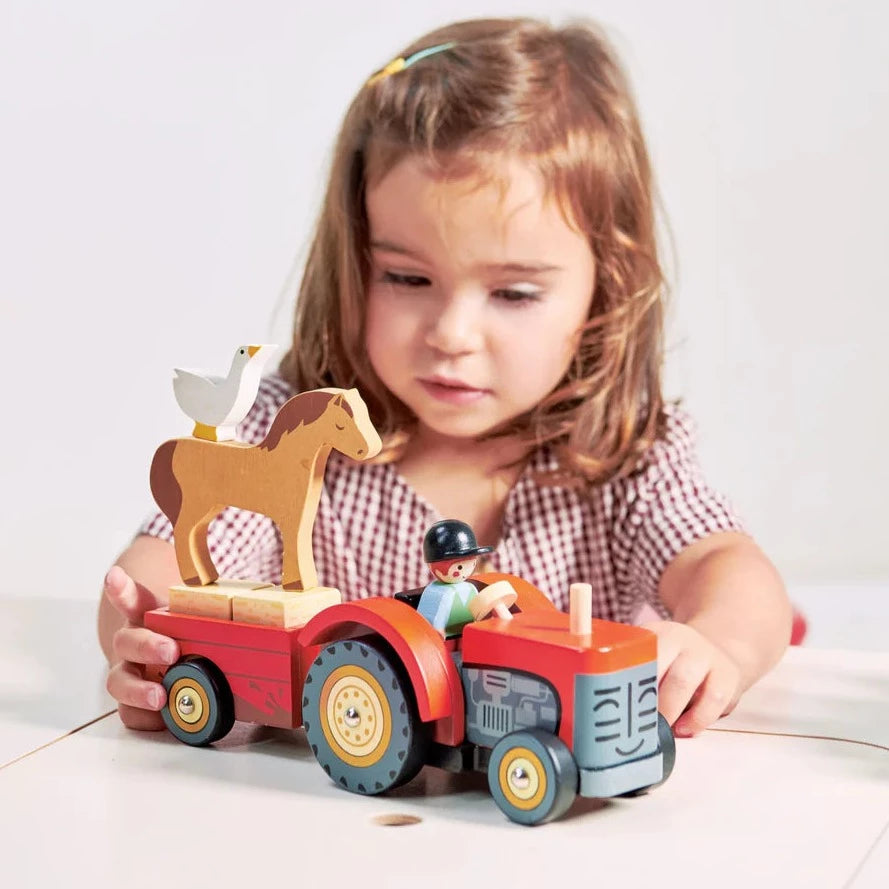 Tender Leaf Toys: drewniany traktor z przyczepą ze zwierzętami Farmyard Tractor - Noski Noski