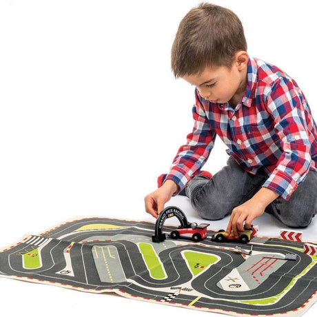 Tender Leaf Toys: mata do zabawy tor wyścigowy Formula One - Noski Noski