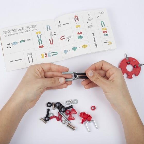 The Offbits: śrubki konstrukcyjne średni zestaw 3w1 Character Kit - Noski Noski