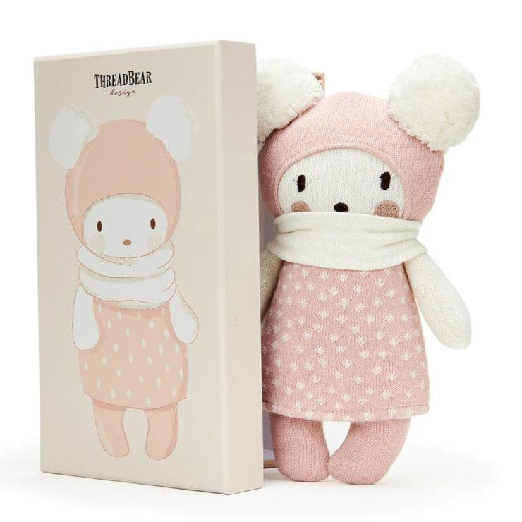 ThreadBear Design: pierwsza przytulanka Baby Bella Knitted Doll - Noski Noski