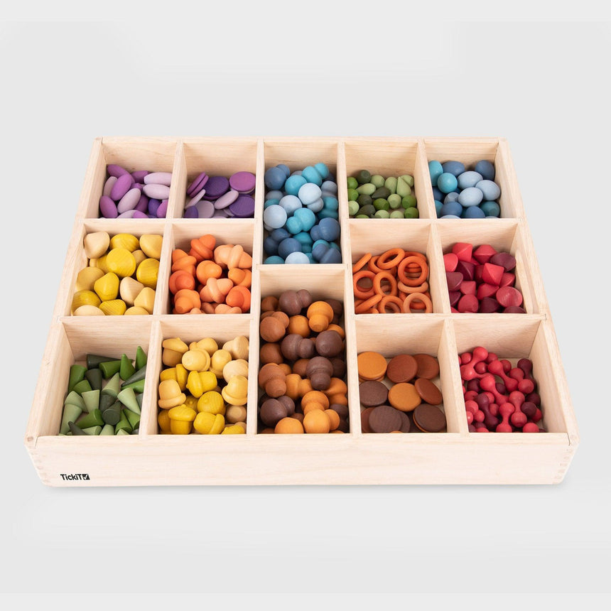 TickiT: drewniana taca odkrywców Wooden Sorting Tray 14-Way - Noski Noski