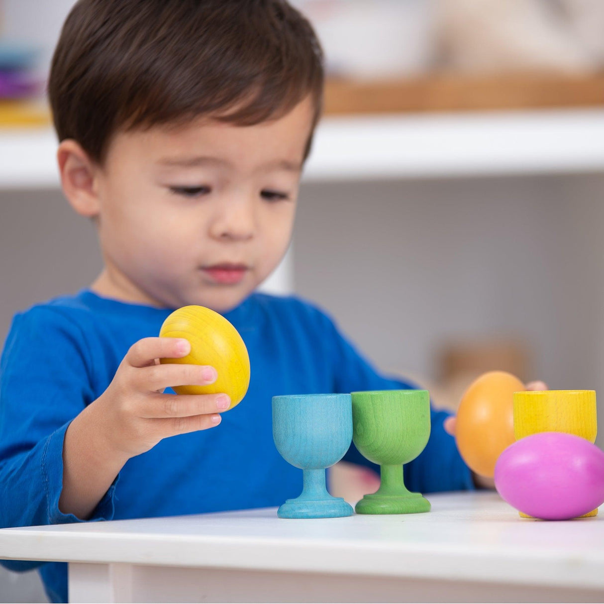 TickiT: podstawki do jajek Rainbow Wooden Egg Cups 7 el. - Noski Noski