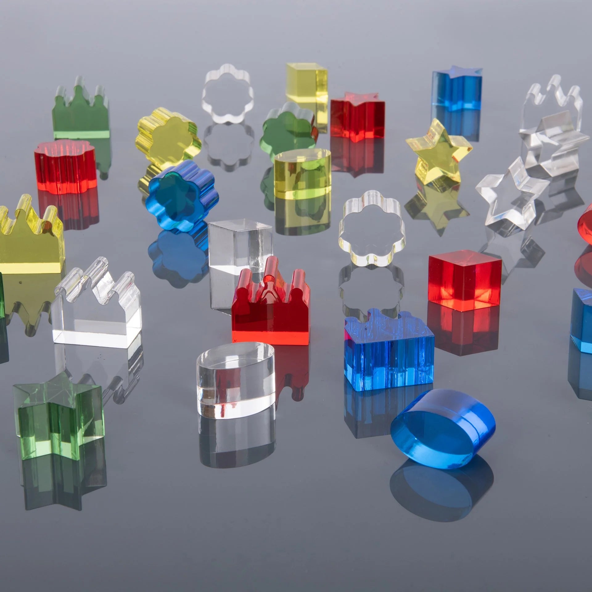 TickiT: przezroczyste klocki Colour Crystal Treasures 30 el. - Noski Noski