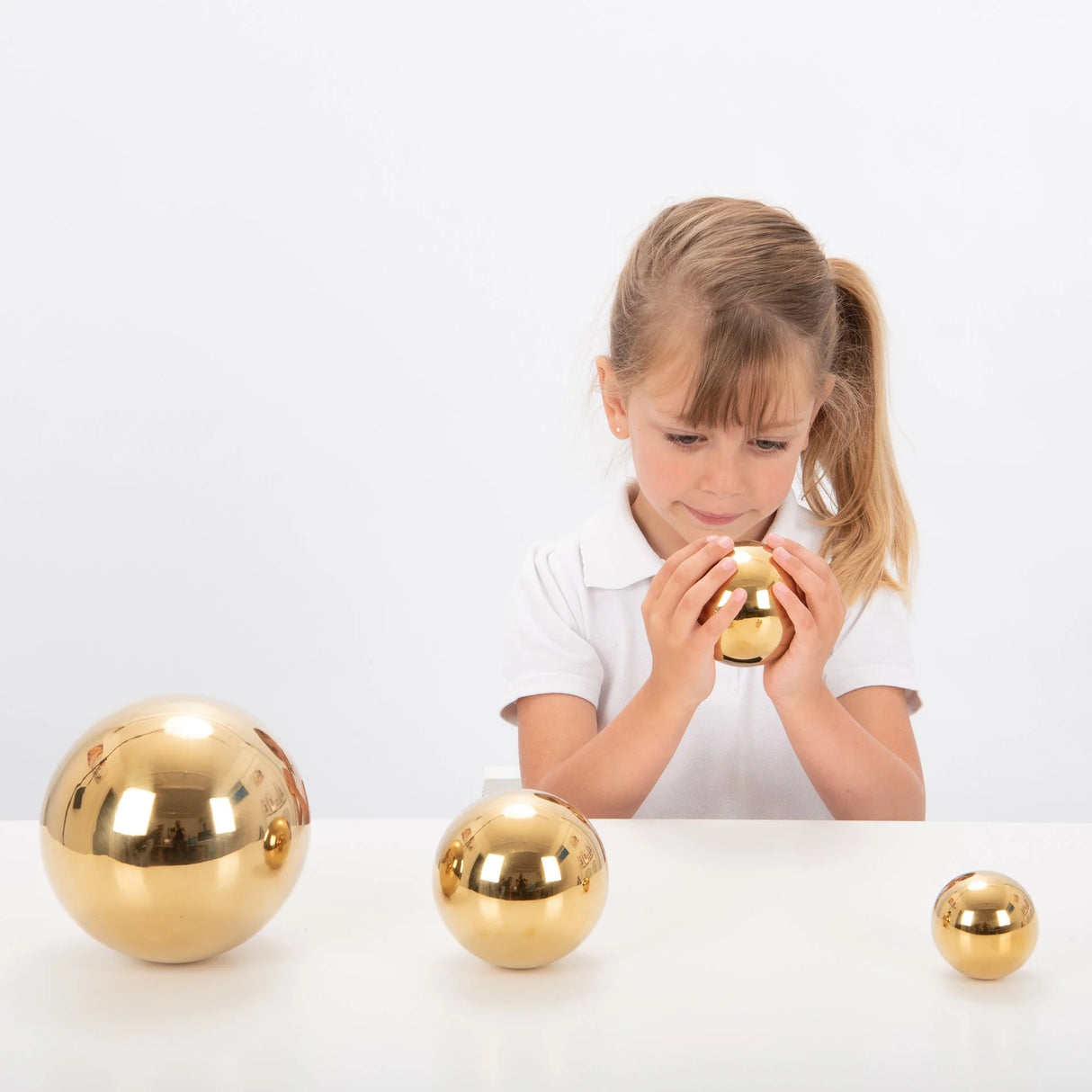 TickiT: złote kule sensoryczne Sensory Reflective Gold Balls 4 el. - Noski Noski