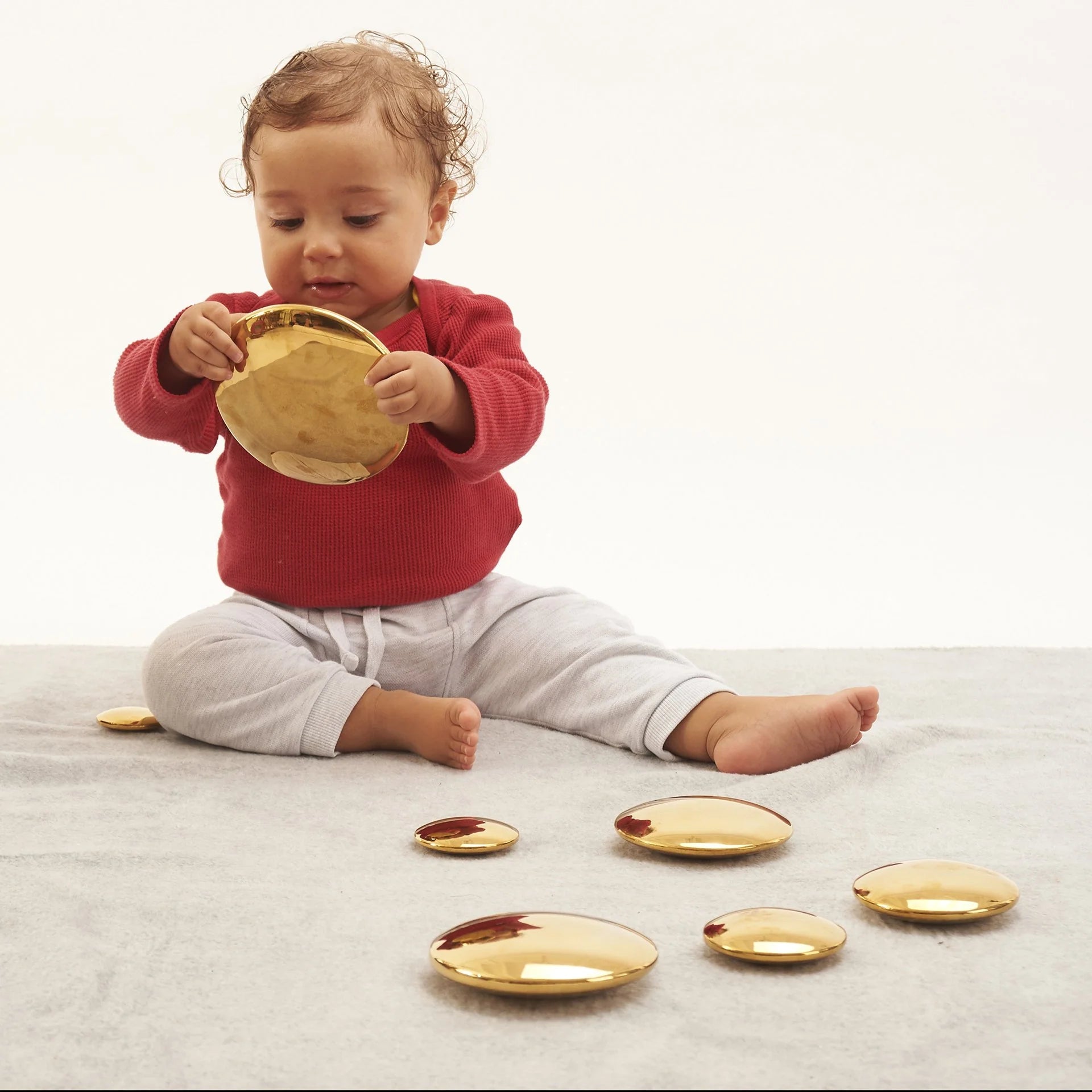 TickiT: złote sensoryczne dyski Sensory Reflective Gold Buttons 7 el. - Noski Noski