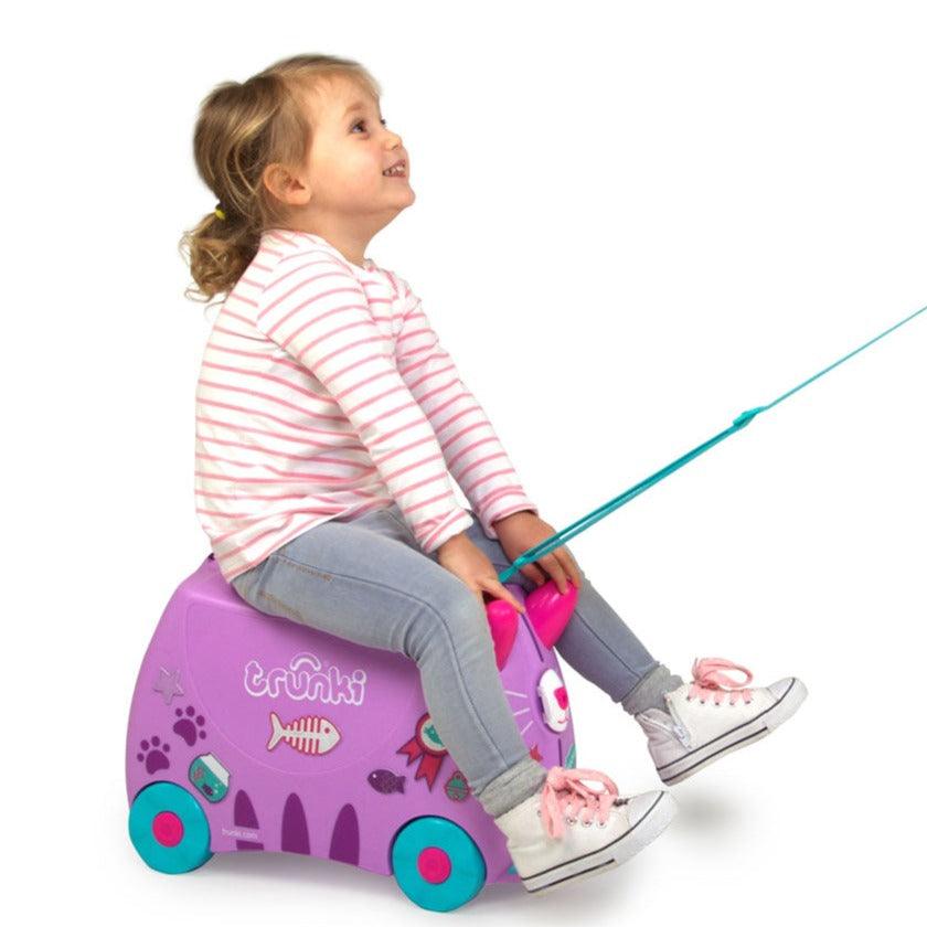 Trunki: jeżdżąca walizka dla dzieci kotek Cassie - Noski Noski